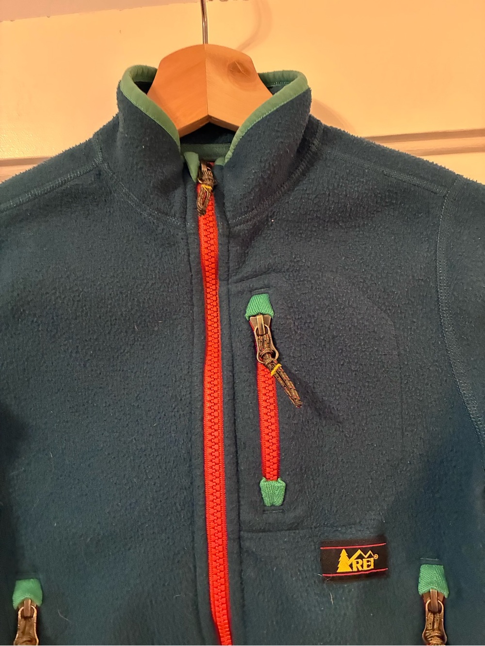 REI CO-OP TRAILSMITH FLEECE JACKET - KIDS' Blue with Orange Trim Size 6-7 - Picture 3 of 7